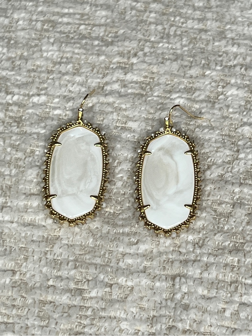 Kendra Scott White Stone Gold-Frame Drop Earrings